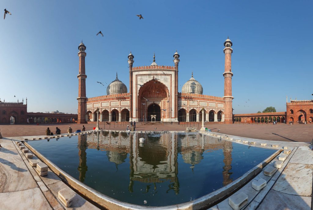 Boston to Delhi, India for only $665 roundtrip