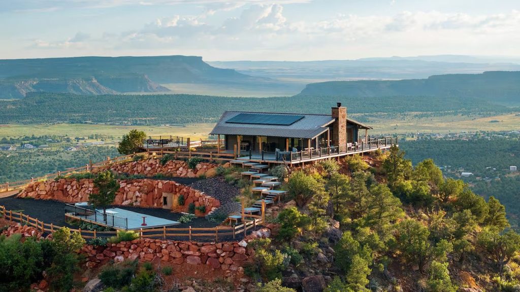 27 Romantic Cabin Getaways Perfect for Two