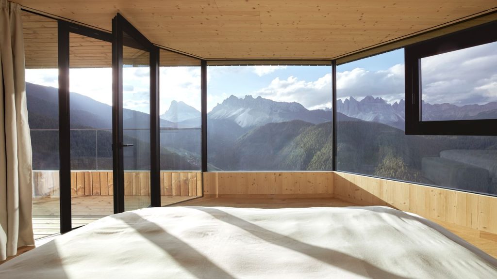 7 Best Hotels for a Post-Divorce Trip, From Bavarian Spa Resorts to South African Safari Lodges