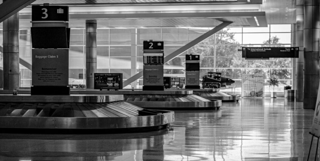 airport baggage carousel