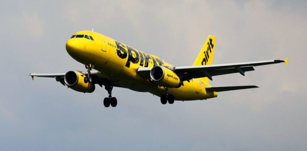spirit airlines plane