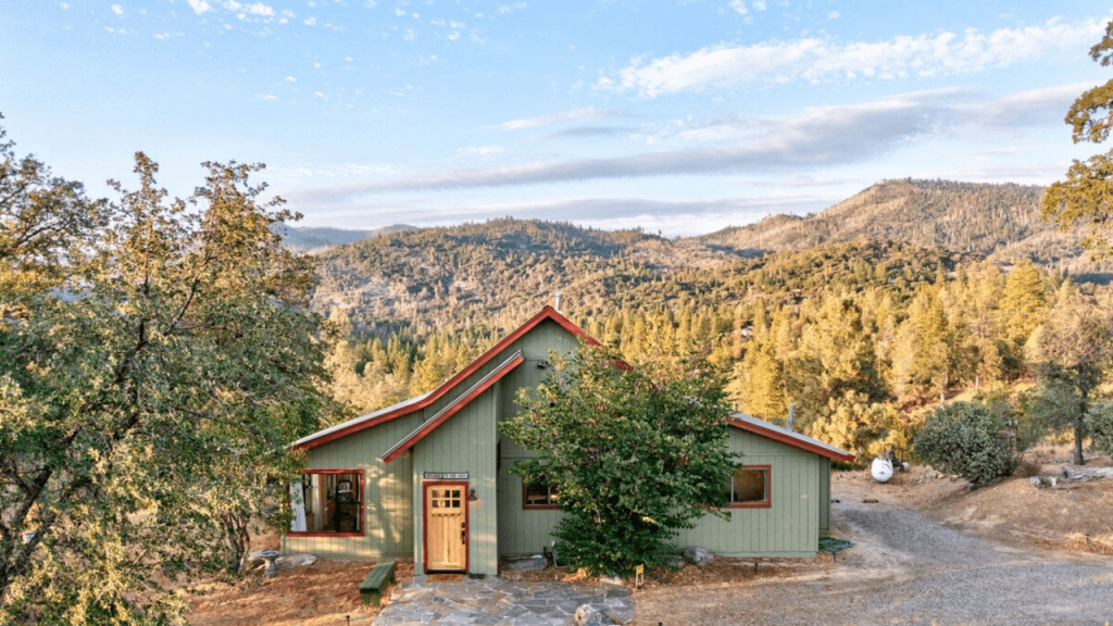 The Best Places to Stay in and Around Yosemite National Park The Best Places to Stay in and Around Yosemite National Park