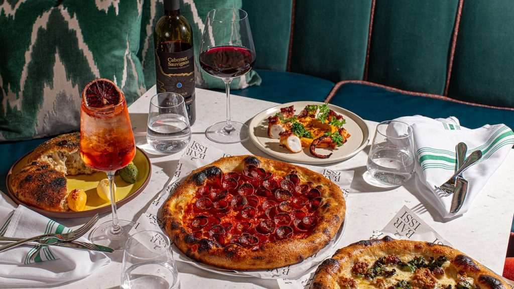 Where to Eat in Palm Springs for the Perfect Balance of Old and New Where to Eat in Palm Springs for the Perfect Balance of Old and New